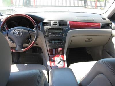 2002 Lexus ES 300   - Photo 10 - Portland, OR 97220