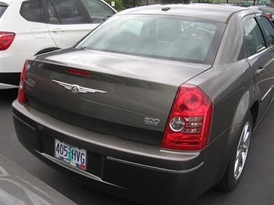 2009 Chrysler 300 Series Touring   - Photo 5 - Portland, OR 97220