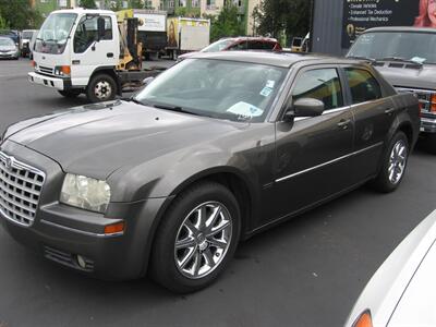 2009 Chrysler 300 Series Touring   - Photo 3 - Portland, OR 97220