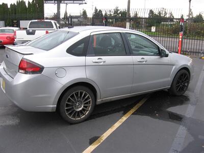2010 Ford Focus SES   - Photo 4 - Portland, OR 97220