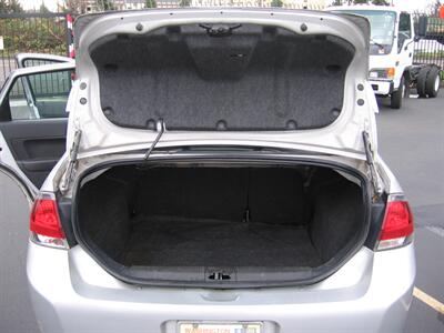 2010 Ford Focus SES   - Photo 9 - Portland, OR 97220