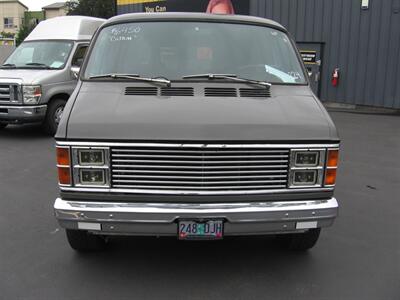 1979 Dodge B200  Maxi Van - Photo 6 - Portland, OR 97220