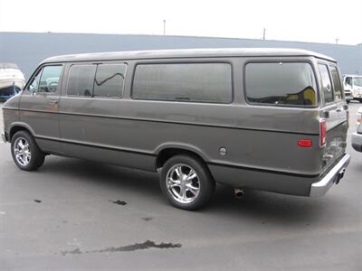 1979 Dodge B200  Maxi Van - Photo 2 - Portland, OR 97220