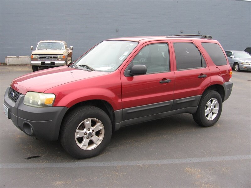 2005 Ford Escape XLT  