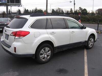 2011 Subaru Outback 2.5i   - Photo 5 - Portland, OR 97220