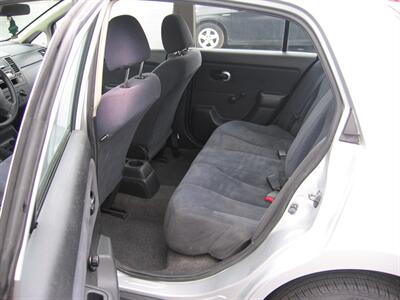 2011 Nissan Versa 1.6 Base   - Photo 8 - Portland, OR 97220