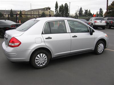 2011 Nissan Versa 1.6 Base   - Photo 4 - Portland, OR 97220
