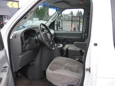 2003 Ford Econoline Passenger Van   - Photo 7 - Portland, OR 97220