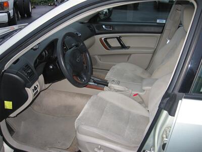 2006 Subaru Outback 2.5i   - Photo 7 - Portland, OR 97220