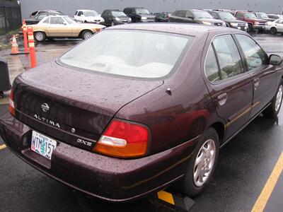 1999 Nissan Altima XE  4DR - Photo 4 - Portland, OR 97220