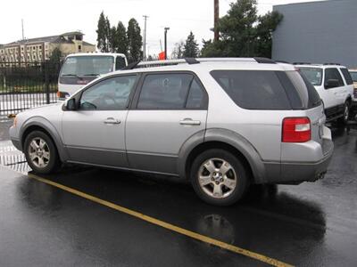 2005 Ford Freestyle SEL   - Photo 2 - Portland, OR 97220