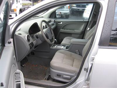 2005 Ford Freestyle SEL   - Photo 6 - Portland, OR 97220