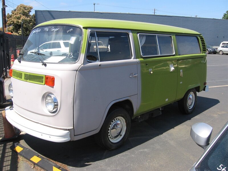 1976 Volkswagen Bus/Vanagon   - Photo 1 - Portland, OR 97220