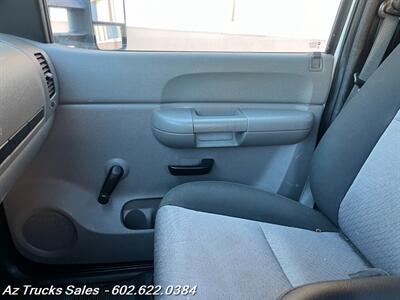 2008 Chevrolet Silverado 3500 12' 6 " Flat / Stake Bed w/Lift Gate Delivery Truck   - Photo 27 - Scottsdale, AZ 85257