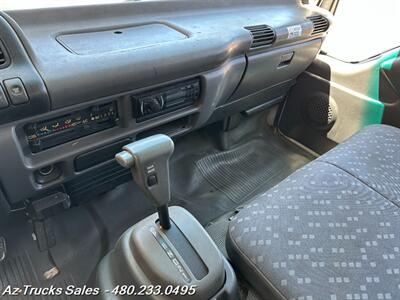 2005 ISUZU NQR Crew Cab 14' Dump Truck   - Photo 25 - Scottsdale, AZ 85257