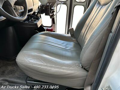 2007 CHEVROLET Express 3500, 15 Passenger Bus   - Photo 11 - Scottsdale, AZ 85257