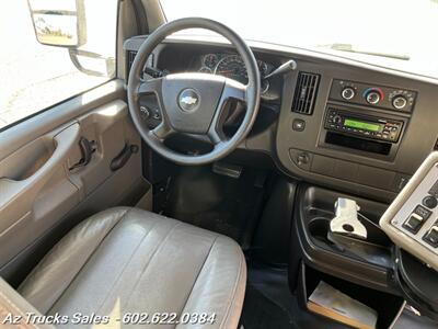 2008 Chevrolet Express 3500, 15 Passenger Bus   - Photo 25 - Scottsdale, AZ 85257