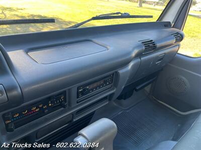 2006 Chevrolet / Isuzu W4500 / NPR, 14' Dump Truck w/LIFT GATE   - Photo 41 - Scottsdale, AZ 85257