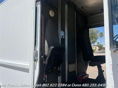 2001 Freightliner MT55 Chassis   - Photo 13 - Scottsdale, AZ 85257