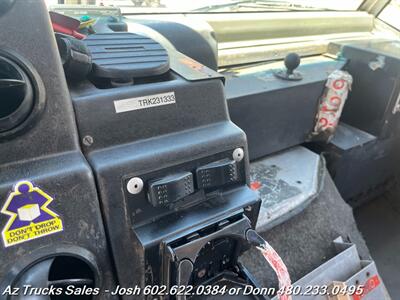 2001 Freightliner MT55 Chassis   - Photo 23 - Scottsdale, AZ 85257
