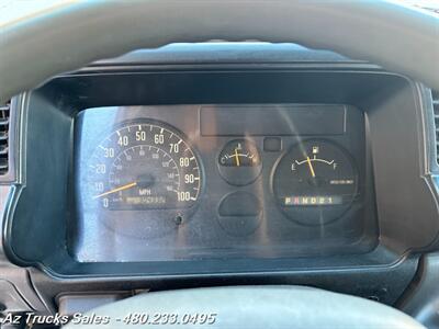 2004 ISUZU NQR, 16' Flat Bed   - Photo 13 - Scottsdale, AZ 85257