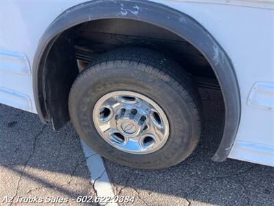 2007 CHEVROLET Express 3500, 15 Passenger Bus (40K Miles) - Photo 7 - Scottsdale, AZ 85257