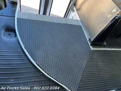 2007 CHEVROLET Express 3500, 15 Passenger Bus (40K Miles) - Photo 31 - Scottsdale, AZ 85257