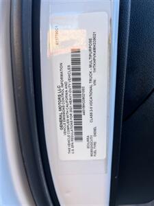 2021 Chevrolet Silverado 5500HD Crew Cab, 12' Dump Truck   - Photo 57 - Scottsdale, AZ 85257