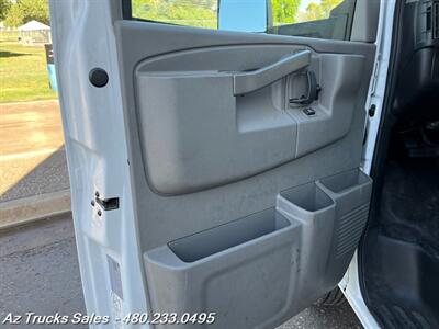 2021 Chevrolet Express 4500,16' Box Truck w/Side Door and Ramp   - Photo 33 - Scottsdale, AZ 85257