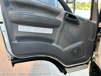 2009 ISUZU NPR, 14' Box Truck**NICE LIFTGATE* LOW LOW MILES   - Photo 10 - Scottsdale, AZ 85257