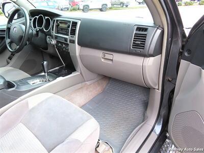 2005 Toyota 4Runner SR5  4WD - Photo 18 - Durango, CO 81301