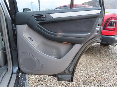 2005 Toyota 4Runner SR5  4WD - Photo 20 - Durango, CO 81301