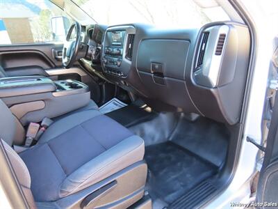 2015 Chevrolet Silverado 3500 LT  4x4 - Photo 24 - Durango, CO 81301