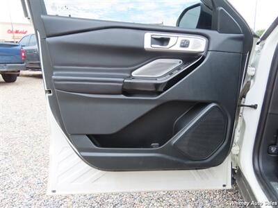 2021 Ford Explorer Platinum   - Photo 11 - Durango, CO 81301