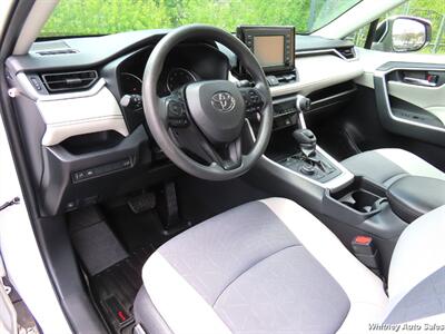 2019 Toyota RAV4 Hybrid XLE   - Photo 11 - Durango, CO 81301