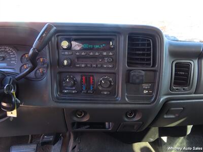 2005 GMC Sierra 2500 SLE   - Photo 15 - Durango, CO 81301