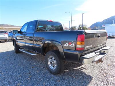 2005 GMC Sierra 2500 SLE   - Photo 5 - Durango, CO 81301