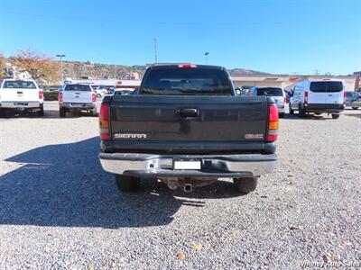 2005 GMC Sierra 2500 SLE   - Photo 3 - Durango, CO 81301