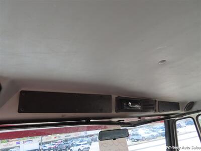 2002 Freightliner FL60   - Photo 12 - Durango, CO 81301