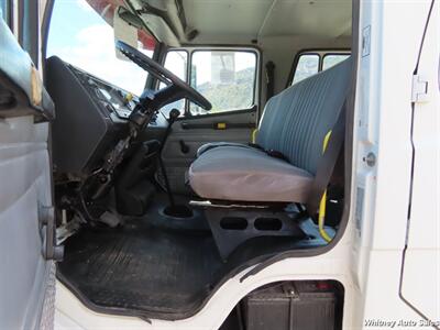 2002 Freightliner FL60   - Photo 11 - Durango, CO 81301