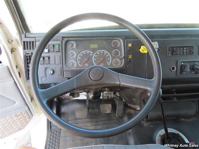 2002 Freightliner FL60   - Photo 13 - Durango, CO 81301