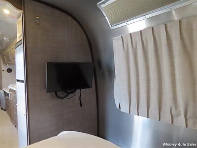 2023 Airstream Classic 33FB Land Yacht - Photo 28 - Durango, CO 81301