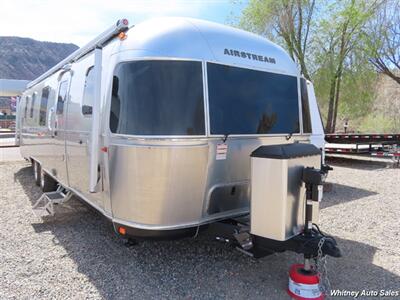 2023 Airstream Classic 33FB Land Yacht - Photo 1 - Durango, CO 81301