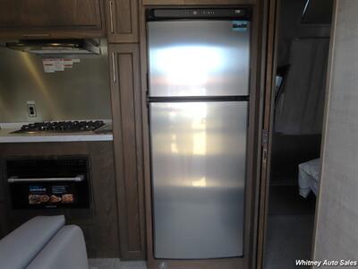 2023 Airstream Classic 33FB Land Yacht - Photo 19 - Durango, CO 81301