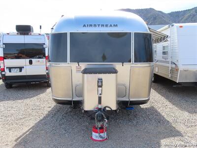 2023 Airstream Classic 33FB Land Yacht - Photo 3 - Durango, CO 81301
