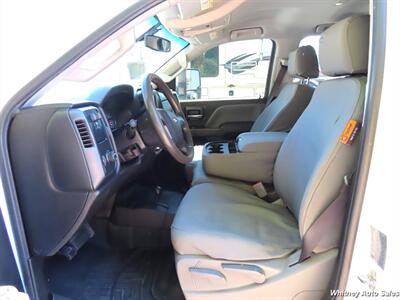 2018 Chevrolet Silverado 3500 HD Work Truck - Photo 11 - Durango, CO 81301