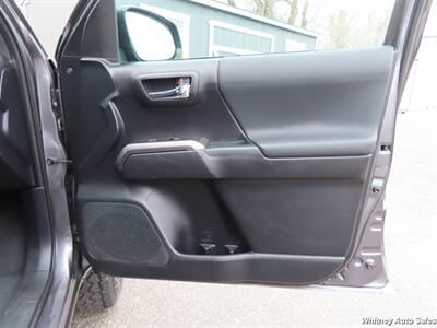 2021 Toyota Tacoma TRD Off-Road   - Photo 21 - Durango, CO 81301