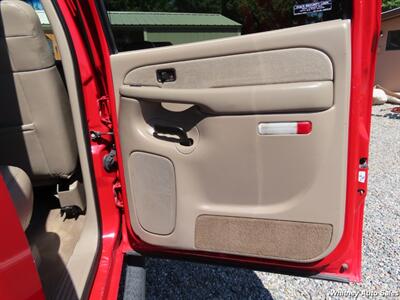 2002 GMC Sierra 3500 SLT   - Photo 29 - Durango, CO 81301