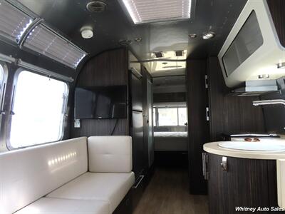 2018 Air Stream International Signature 25FB   - Photo 17 - Durango, CO 81301