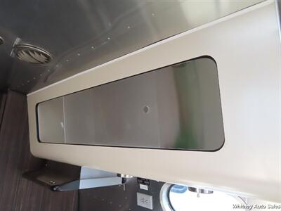 2018 Air Stream International Signature 25FB   - Photo 19 - Durango, CO 81301